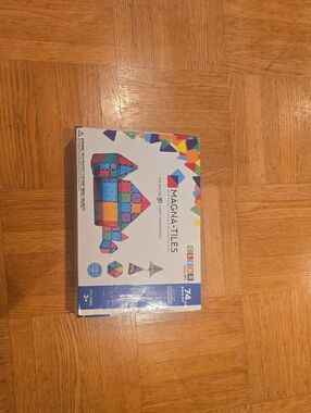 Magna-Tiles Clear Colors 74-Piece Set - Multicolor